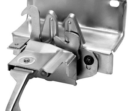 Dynacorn 71-73 Hood Latch M3530F